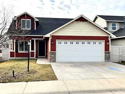 3381 W Acarrera Ct Meridian, ID 83642