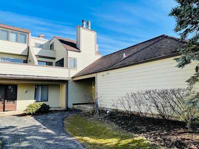 3302 Berwyn Ave #84 North Chicago, IL 60064