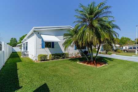 423 Lazy Lake Dr W Lakeland, FL 33801