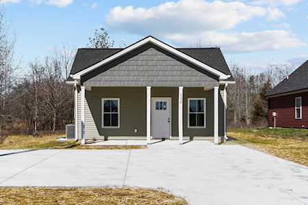 130 Eno Rd Dickson, TN 37055