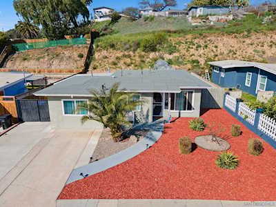 6220 Streamview Dr San Diego, CA 92115