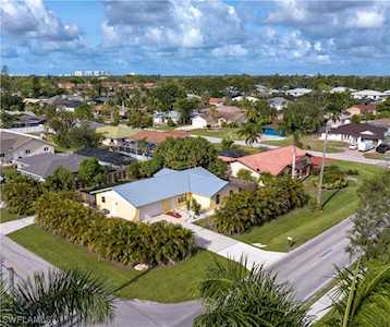 9670 Pennsylvania Ave Bonita Springs, FL 34135