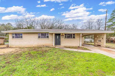 513 Sierra Madre Dr North Little Rock, AR 72118
