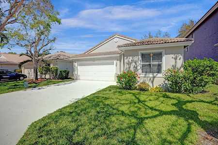 5405 NW 49th Court Coconut Creek, FL 33073