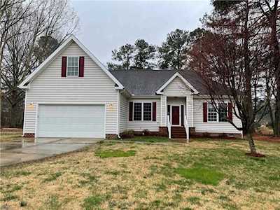 3917 Wedgewood Dr Chesapeake, VA 23321