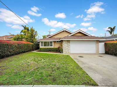 266 Cecil Place Costa Mesa, CA 92627