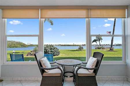 1847 Shore Dr S #106 South Pasadena, FL 33707