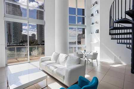 300 S Biscayne Blvd #L-416 Miami, FL 33131
