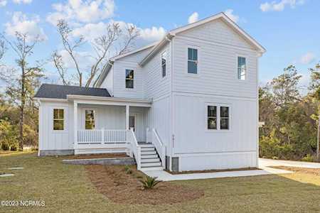 9811 Clarendon Drive Emerald Isle, NC 28594