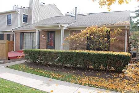39884 Crosswinds #201 Novi, MI 48375