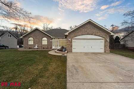 32560 Cadillac St Farmington Hills, MI 48336