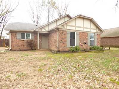 6866 Coral Hill Dr Bartlett, TN 38135
