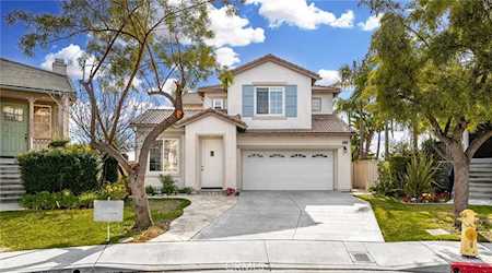 2322 Monte Verde Dr Signal Hill, CA 90755