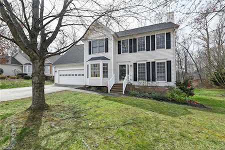 3123 Iron Gate Trail Jamestown, NC 27282