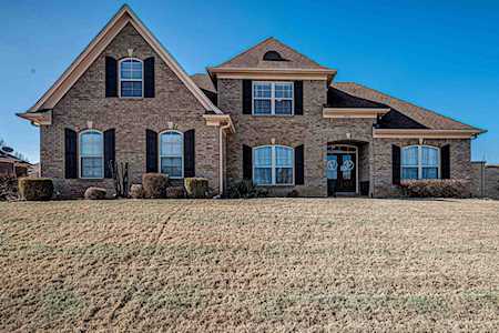 8921 Mount Hill Dr Bartlett, TN 38002