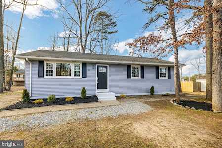 819 Spruce Ln Williamstown, NJ 08094