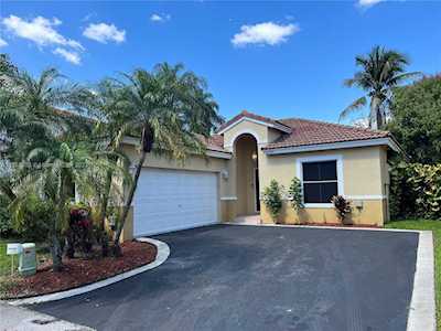 4789 NW 6th Pl Coconut Creek, FL 33063
