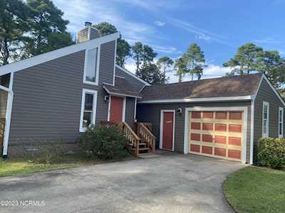 1223 Pelican Drive New Bern, NC 28560