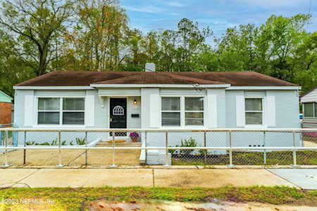 4616 Timuquana RD Jacksonville, FL 32210