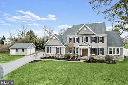 4957 Clearwater Dr Ellicott City, MD 21043