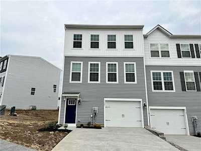 1127 Turnstone Dr Fogelsville, PA 18051