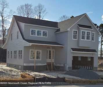 133 Siddons Ct Island Heights, NJ 08732