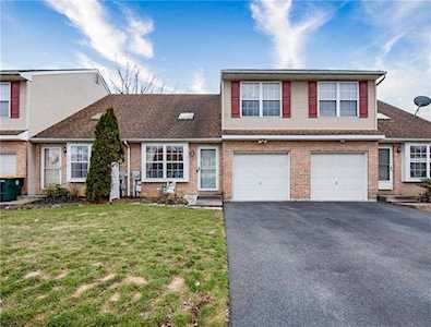 2614 Anthony Ct Easton, PA 18045
