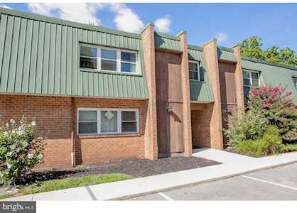420 Meadowview Ln #420 Mont Clare, PA 19453