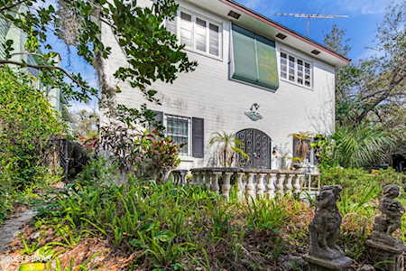 519 Halifax Avenue Daytona Beach, FL 32118