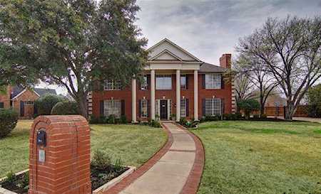 804 Woodcrest Court Southlake, TX 76092