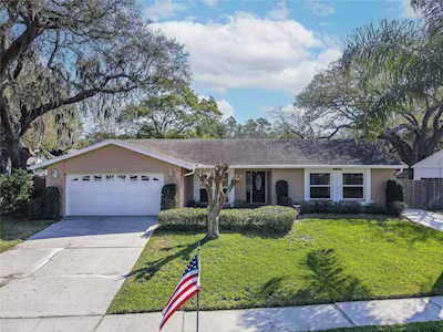 9403 Bellhaven St Temple Terrace, FL 33637