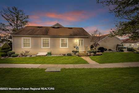 75D Parkway Dr #1000 Freehold, NJ 07728