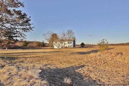 29 Rest Plaus Rd Stone Ridge, NY 12484