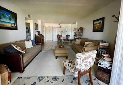 4330 Hillcrest Dr #906 Hollywood, FL 33021