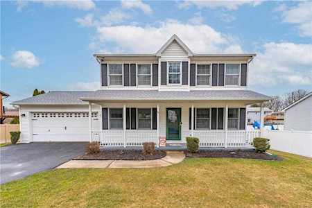 54 West 5th St Alburtis, PA 18011