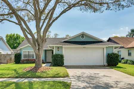8709 Hampden Dr Tampa, FL 33626