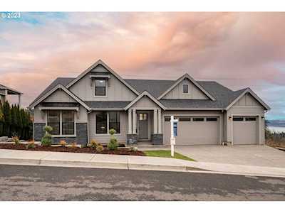 2486 W 1st ST Washougal, WA 98671