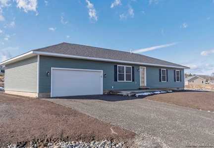 52 Broadway Rd Saugerties, NY 12477