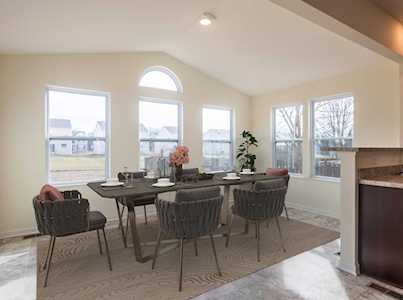 454 Wagon Avenue Pataskala, OH 43062