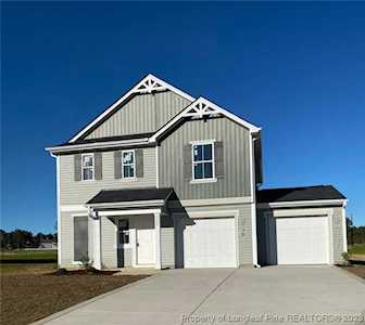 1721 Ennismore Rd Hope Mills, NC 28348