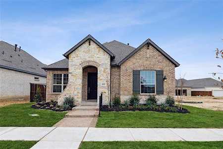 4845 Cypress Thorn Drive Arlington, TX 76005