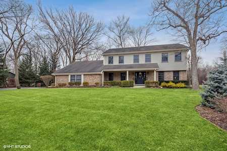 1526 S West Fork Dr Lake Forest, IL 60045