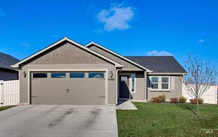 698 Diamond Lake St Middleton, ID 83644