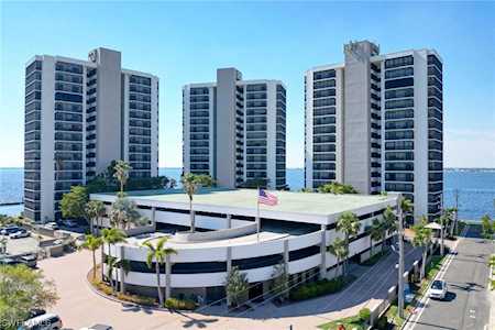 1910 Virginia Ave #803 Fort Myers, FL 33901