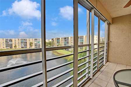441 SE 3rd St #506 Dania Beach, FL 33004