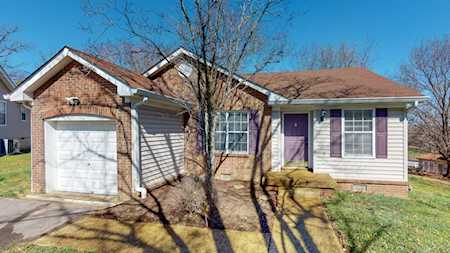 1302 Cedarbend Ct Mount Juliet, TN 37122