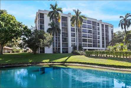 5951 Wellesley Park Dr #107 Boca Raton, FL 33433