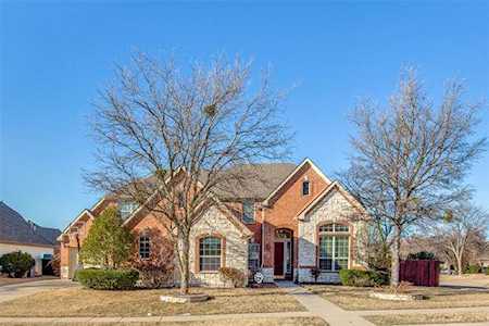 8700 Red Oaks Drive McKinney, TX 75072