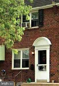 1052 N Academy Ave Glenolden, PA 19036