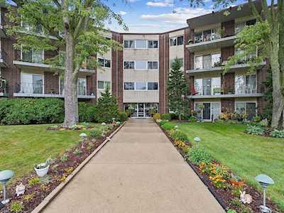 5540 Walnut Ave #26B Downers Grove, IL 60515